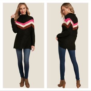 NWT The Bluivy Color Block Chevron Mock Neck Pullover Size M/L